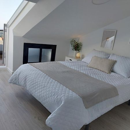 Duplex Bellas Vistas Ojen Bagian luar foto