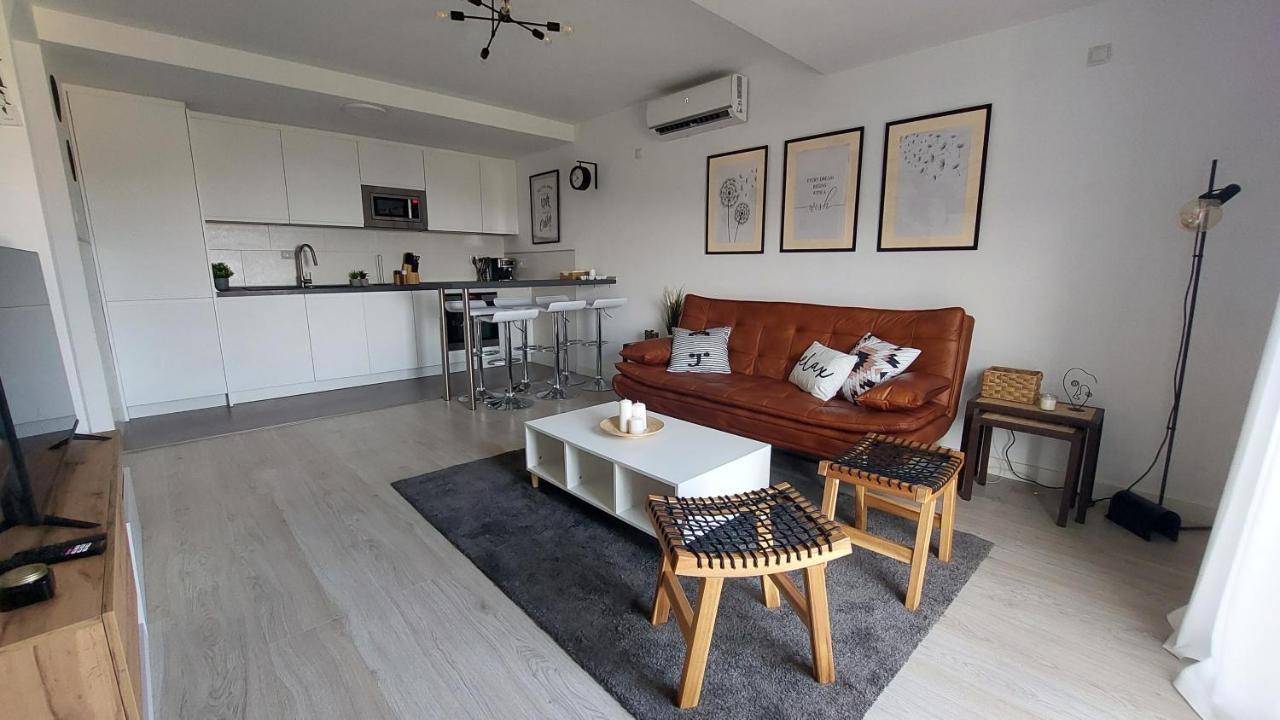 Duplex Bellas Vistas Ojen Bagian luar foto