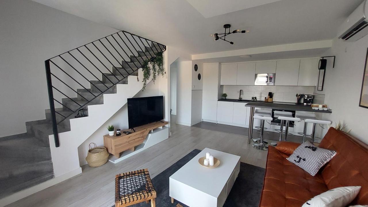 Duplex Bellas Vistas Ojen Bagian luar foto