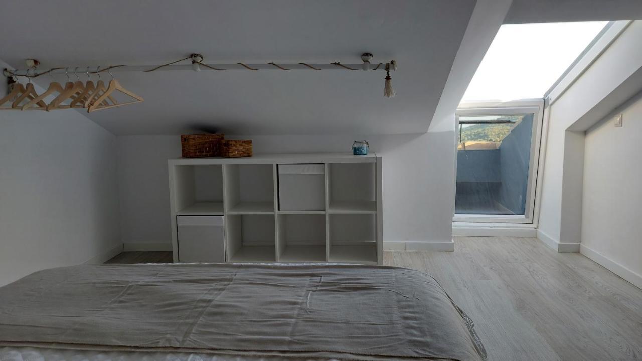 Duplex Bellas Vistas Ojen Bagian luar foto
